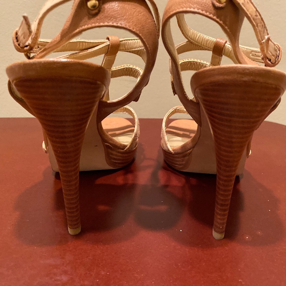 Stuart Weitzman’s heels Size 10M - Picture 3 of 5